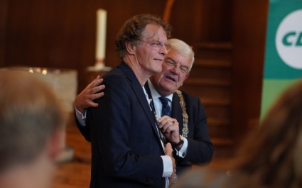 Voorzitter Commissie Bestuurlijke Effectiviteit SPAWW ontvangt koninklijke onderscheiding